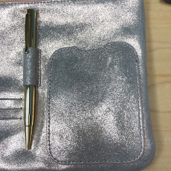 Anthropologie tech travel pouch - Picture 3 of 5